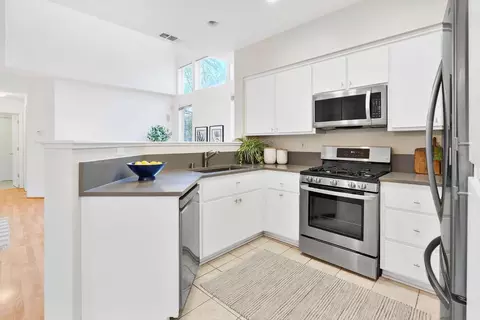 2855 Mallorca Ln, Davis, CA 95618 photo 14