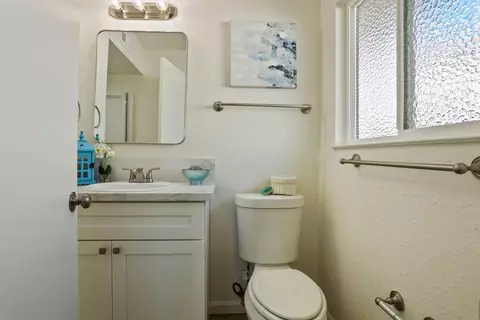 Bath - 2807 Balboa Dr, Tracy, CA 95376 photo 5 of 5