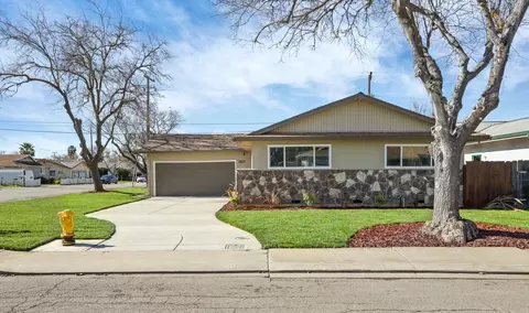 Exterior - 2807 Balboa Dr, Tracy, CA 95376 photo 3 of 9