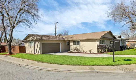 Exterior - 2807 Balboa Dr, Tracy, CA 95376 photo 4 of 9