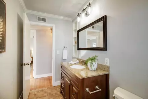 Bath - 4736 Melvin Dr, Carmichael, CA 95608 photo 2 of 4