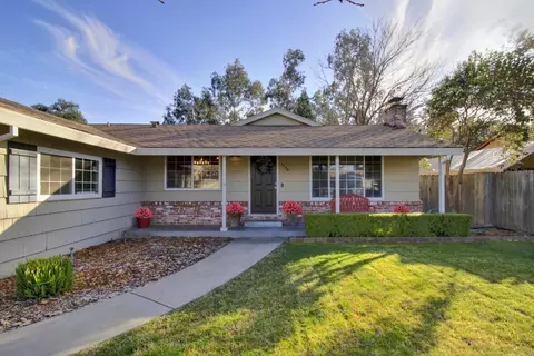 Exterior - 4736 Melvin Dr, Carmichael, CA 95608 photo 3 of 16