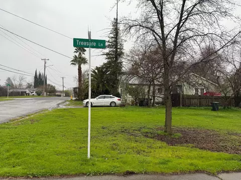 309 Vallejo Ave, Roseville, CA 95678