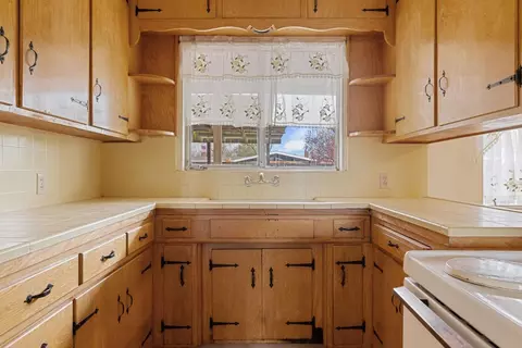 355 Sycamore Ave, Gustine, CA 95322 photo 14