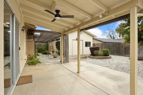 1119 Mammoth Dr, Manteca, CA 95337 photo 24