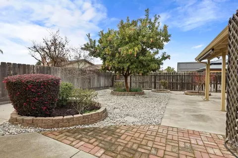 1119 Mammoth Dr, Manteca, CA 95337 photo 29