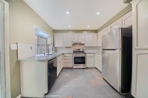 Kitchen - 480 Krider Ct, Tracy, CA 95376 photo 1 of 4