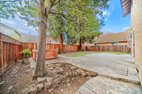 Exterior - 480 Krider Ct, Tracy, CA 95376 photo 7 of 14