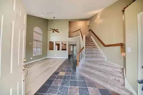 Entry Way - 480 Krider Ct, Tracy, CA 95376 photo 1 of 10