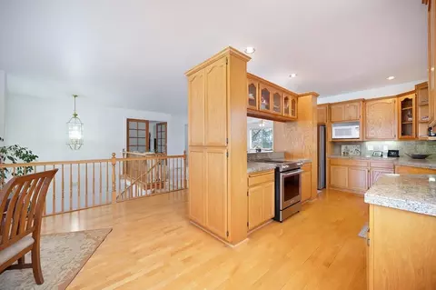 Kitchen - 706 Oak Crest Cir, Placerville, CA 95667 photo 10 of 10