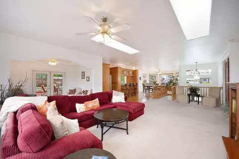 Living - 706 Oak Crest Cir, Placerville, CA 95667 photo 3 of 7