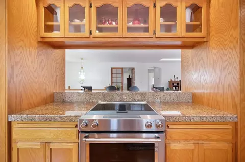 Kitchen - 706 Oak Crest Cir, Placerville, CA 95667 photo 9 of 10