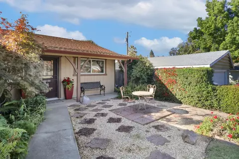 5982 Marlin Cir, Carmichael, CA 95608 photo 2