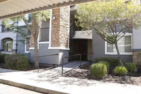 701 Gibson Dr #1115, Roseville, CA 95678