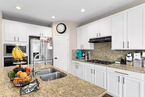 1008 Loretelli Dr, Modesto, CA 95356 photo 18