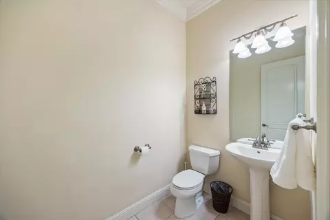 4900 Secluded Oaks Ln, Carmichael, CA 95608 photo 40
