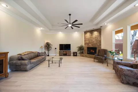 4900 Secluded Oaks Ln, Carmichael, CA 95608 photo 15