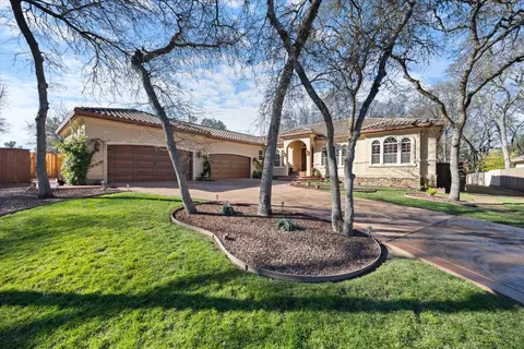 4900 Secluded Oaks Ln, Carmichael, CA 95608 photo 6