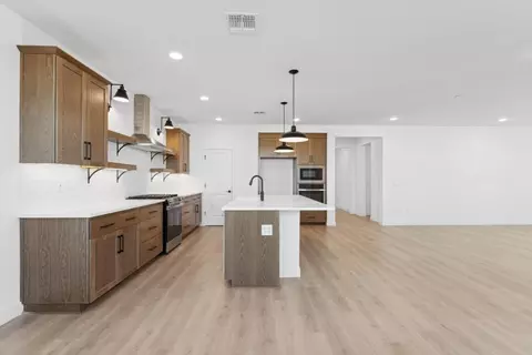 427 Monastery Dr, Lathrop, CA 95330 photo 10
