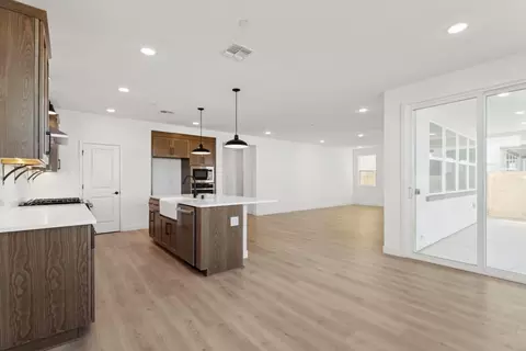 427 Monastery Dr, Lathrop, CA 95330 photo 11