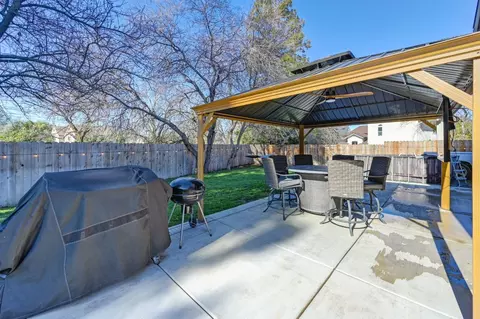 Exterior - 4265 Hartlepool Way, Antelope, CA 95843 photo 4 of 7