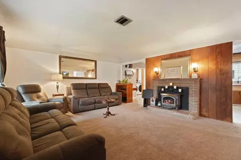 940 Trinity St, Manteca, CA 95336 photo 3