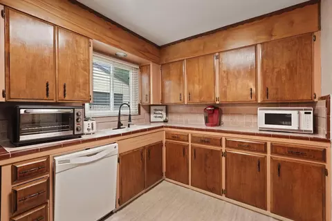 940 Trinity St, Manteca, CA 95336 photo 5