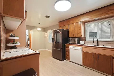 940 Trinity St, Manteca, CA 95336 photo 6