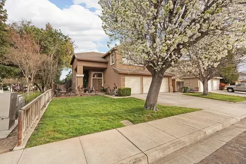 1381 Hepburn St, Tracy, CA 95376 photo 5