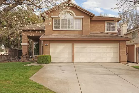 1381 Hepburn St, Tracy, CA 95376 photo 2