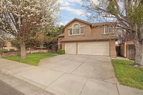 1381 Hepburn St, Tracy, CA 95376 photo 4