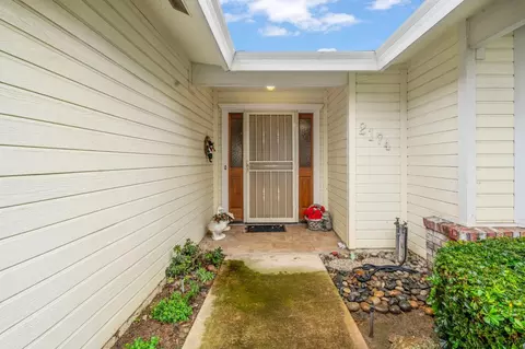 2174 Brigadoon Walk, Manteca, CA 95336 photo 4
