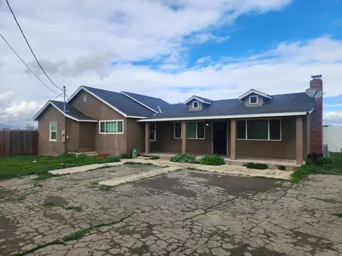 631 E Stuhr, Newman, CA 95360 photo 1