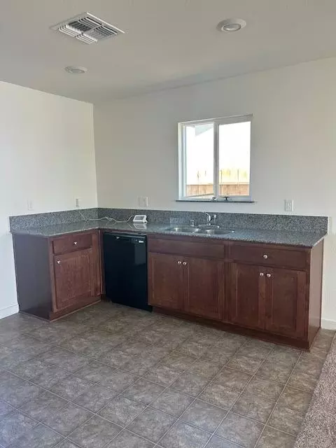 687 Keng Ct, Merced, CA 95341 photo 5