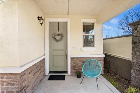 699 Addison Ln, Folsom, CA 95630 photo 4