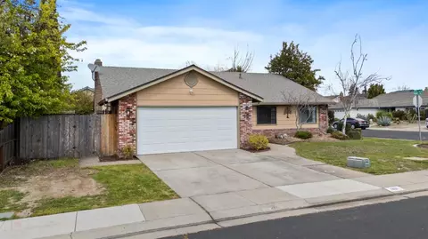 1461 Higton St, Manteca, CA 95336 photo 3