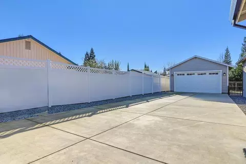 Exterior - 3800 Circle Dr, Loomis, CA 95650 photo 4 of 12