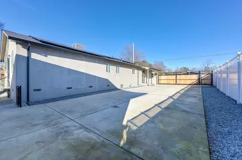 Exterior - 3800 Circle Dr, Loomis, CA 95650 photo 5 of 12
