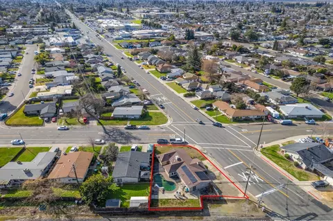 View/Area - 620 N Ham Ln, Lodi, CA 95242 photo 1 of 11