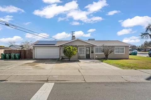 Exterior - 620 N Ham Ln, Lodi, CA 95242 photo 10 of 11