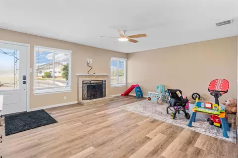 Living - 620 N Ham Ln, Lodi, CA 95242 photo 1 of 3
