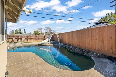 Exterior - 620 N Ham Ln, Lodi, CA 95242 photo 2 of 11