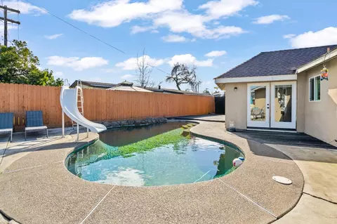 Exterior - 620 N Ham Ln, Lodi, CA 95242 photo 6 of 11