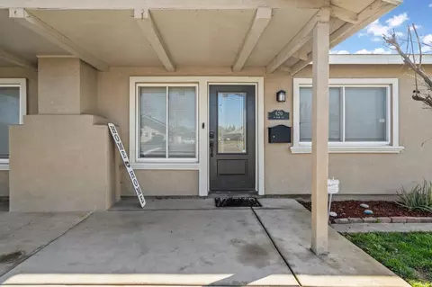 Exterior - 620 N Ham Ln, Lodi, CA 95242 photo 8 of 11