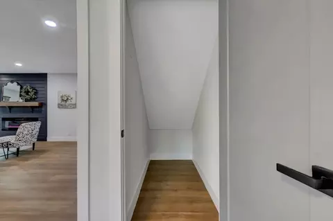 Entry Way - 165 Celesta Dr, Grass Valley, CA 95945 photo 6 of 9