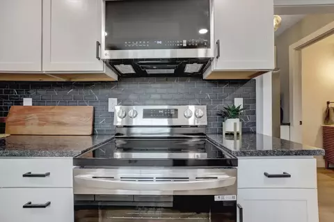 Kitchen - 165 Celesta Dr, Grass Valley, CA 95945 photo 6 of 7