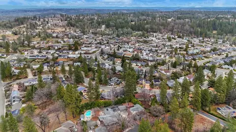 View/Area - 165 Celesta Dr, Grass Valley, CA 95945 photo 4 of 5