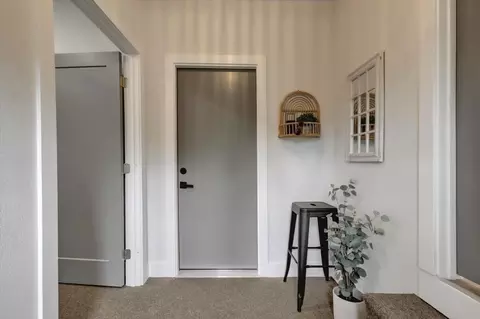 Entry Way - 165 Celesta Dr, Grass Valley, CA 95945 photo 7 of 9