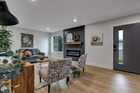 Living - 165 Celesta Dr, Grass Valley, CA 95945 photo 1 of 3