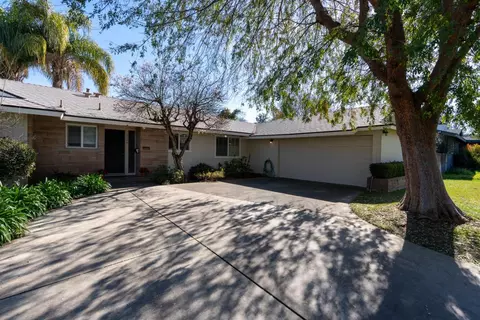 2804 Tahoe Dr, Merced, CA 95340 photo 2